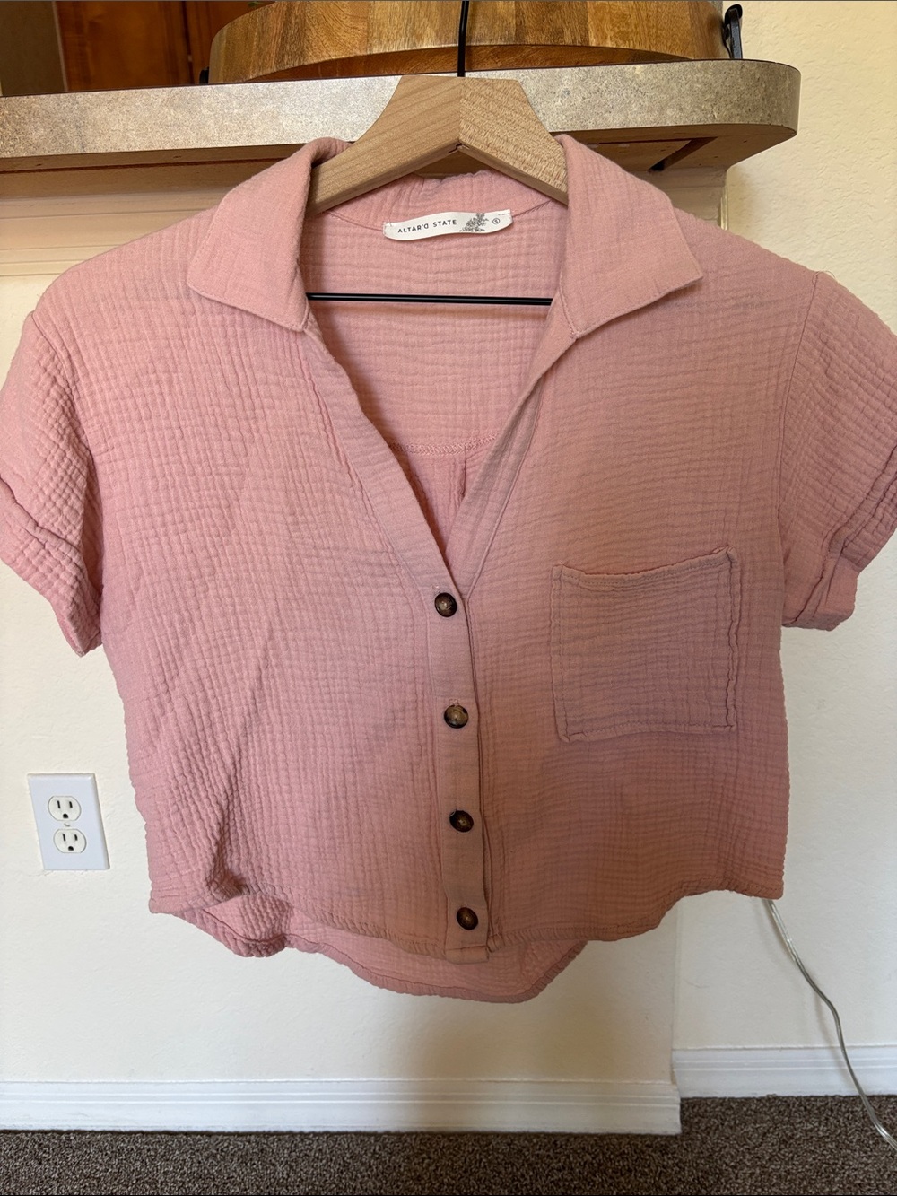 Altar'd State Dusty Pink Button-Front Cropped Shirt